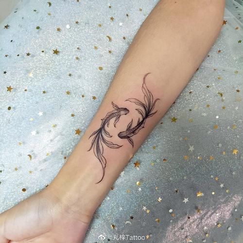 双鱼梓是谁_双鱼梓作品有哪些