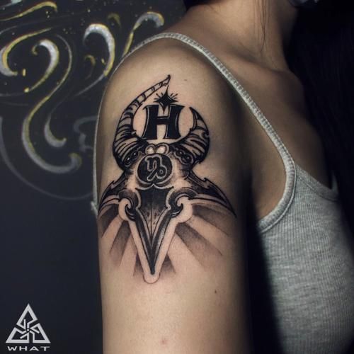 魔羯头纹身有什么含义_魔羯头纹身适合纹在哪里