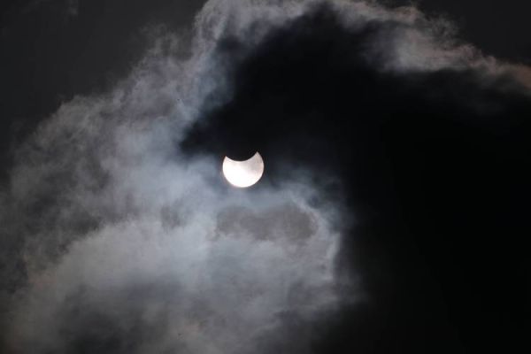 魔羯月食影响_如何应对魔羯月食