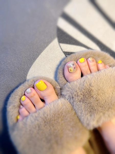 双子女幸运色是什么色_双子座女生适合什么颜色