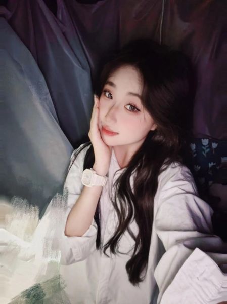 双子女主动发自拍照_她到底想表达什么